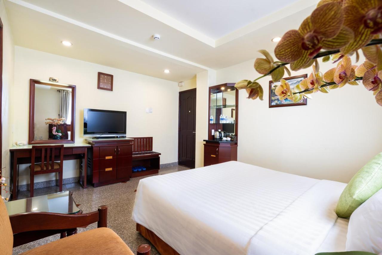 Lucasta Saigon Hotel Ho Chi Minh City Bagian luar foto