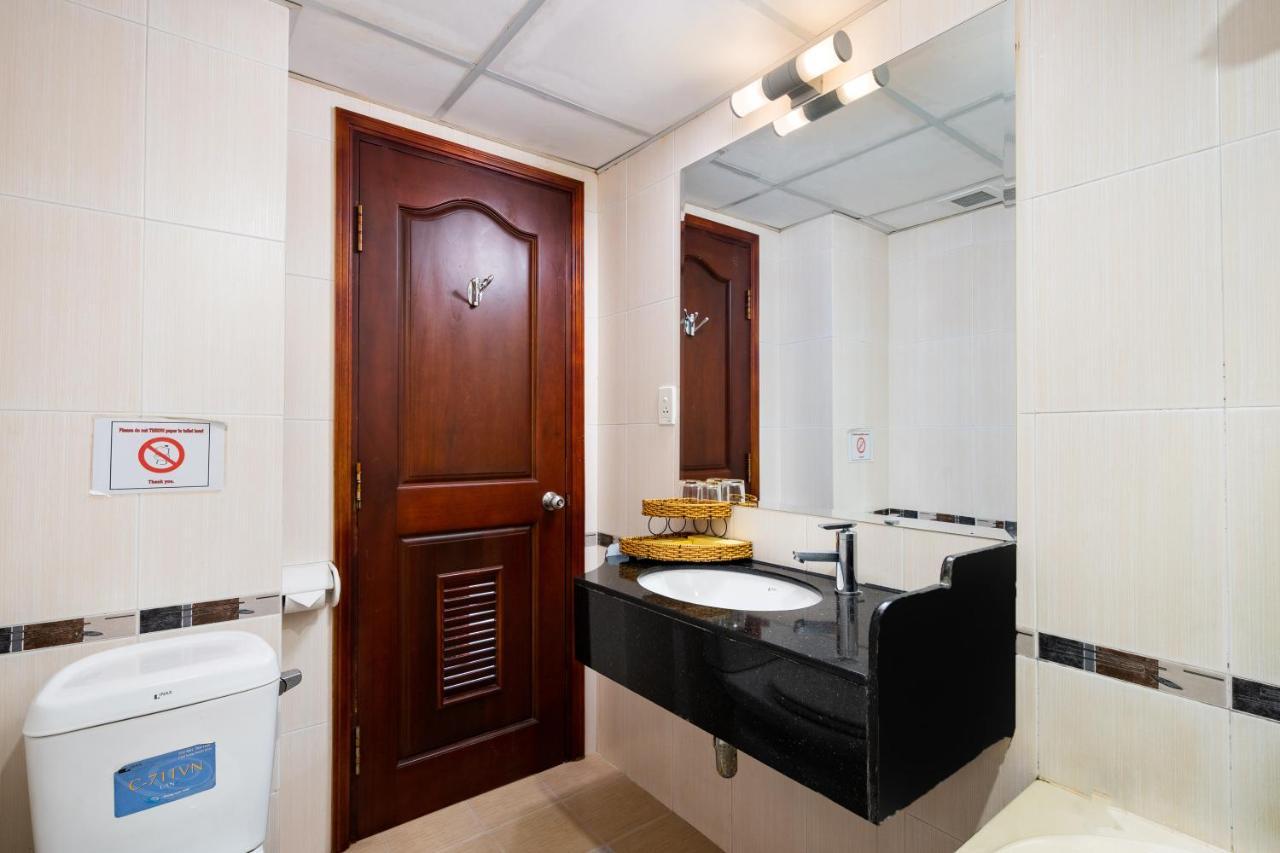 Lucasta Saigon Hotel Ho Chi Minh City Bagian luar foto